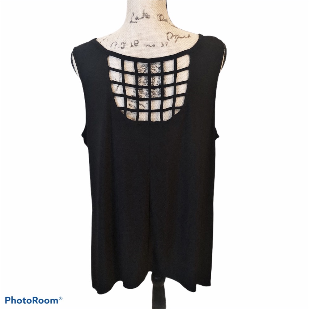 CATO Black Sharkbite Top w Lattice Cutout Back